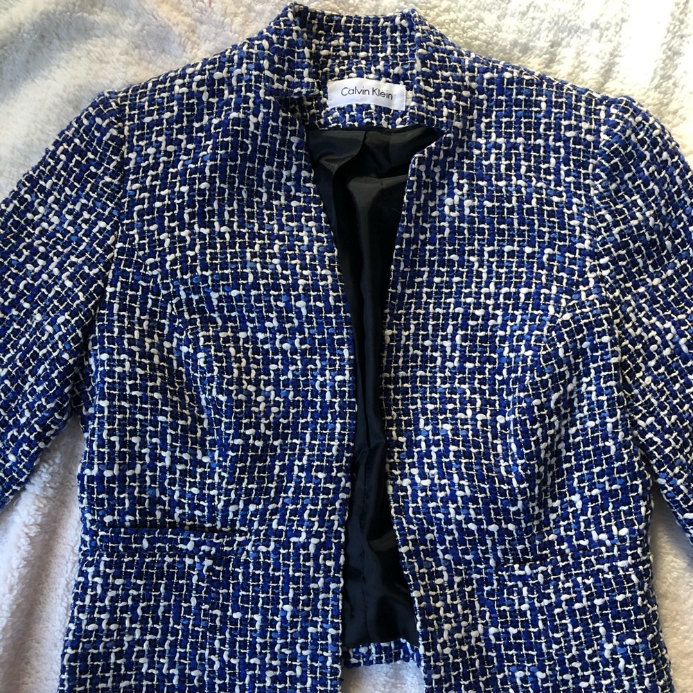 Calvin Klein Cropped Tweed Blazer | Size 4